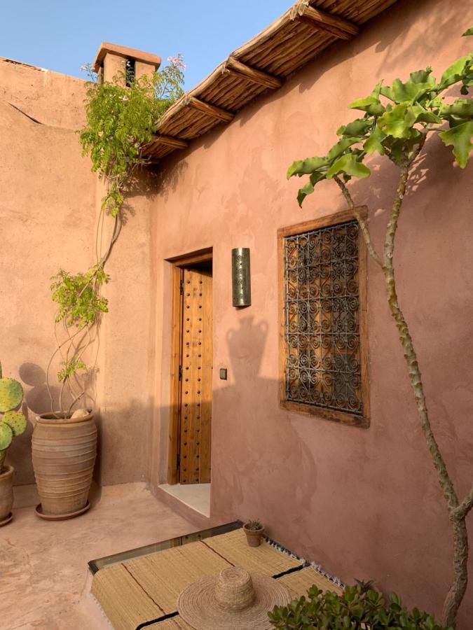 Up Riad 3*